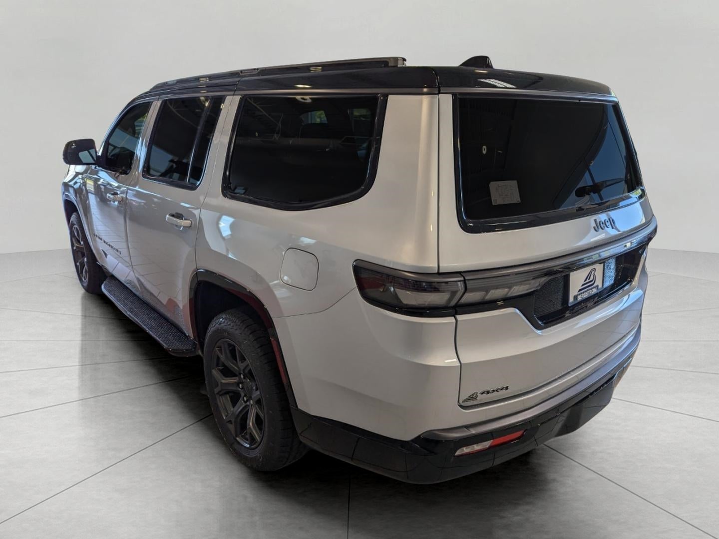 2026 Jeep Grand Wagoneer GRAND WAGONEER UPLAND 4X4