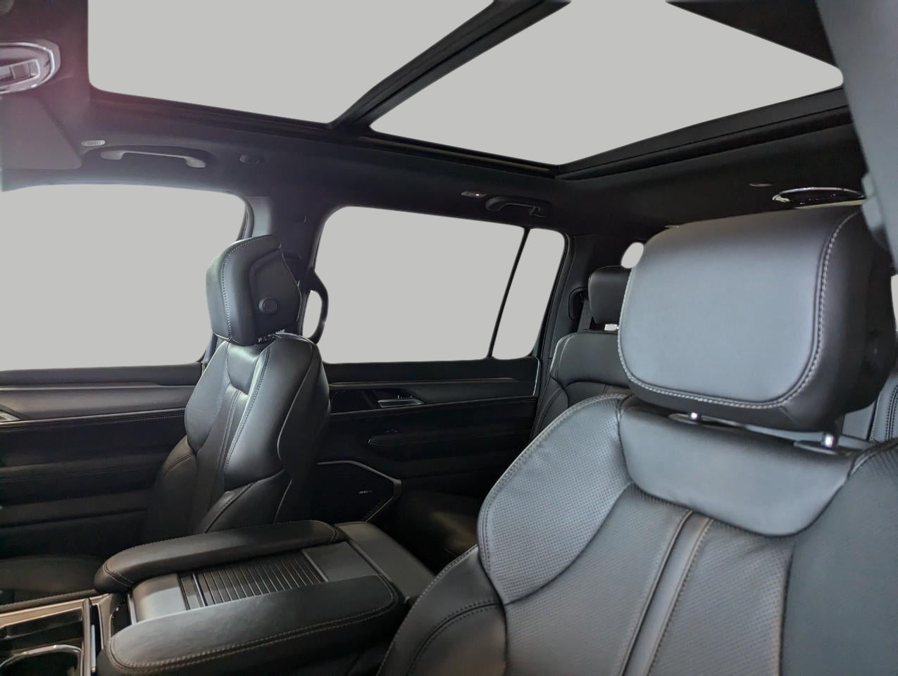2026 Jeep Grand Wagoneer GRAND WAGONEER UPLAND 4X4