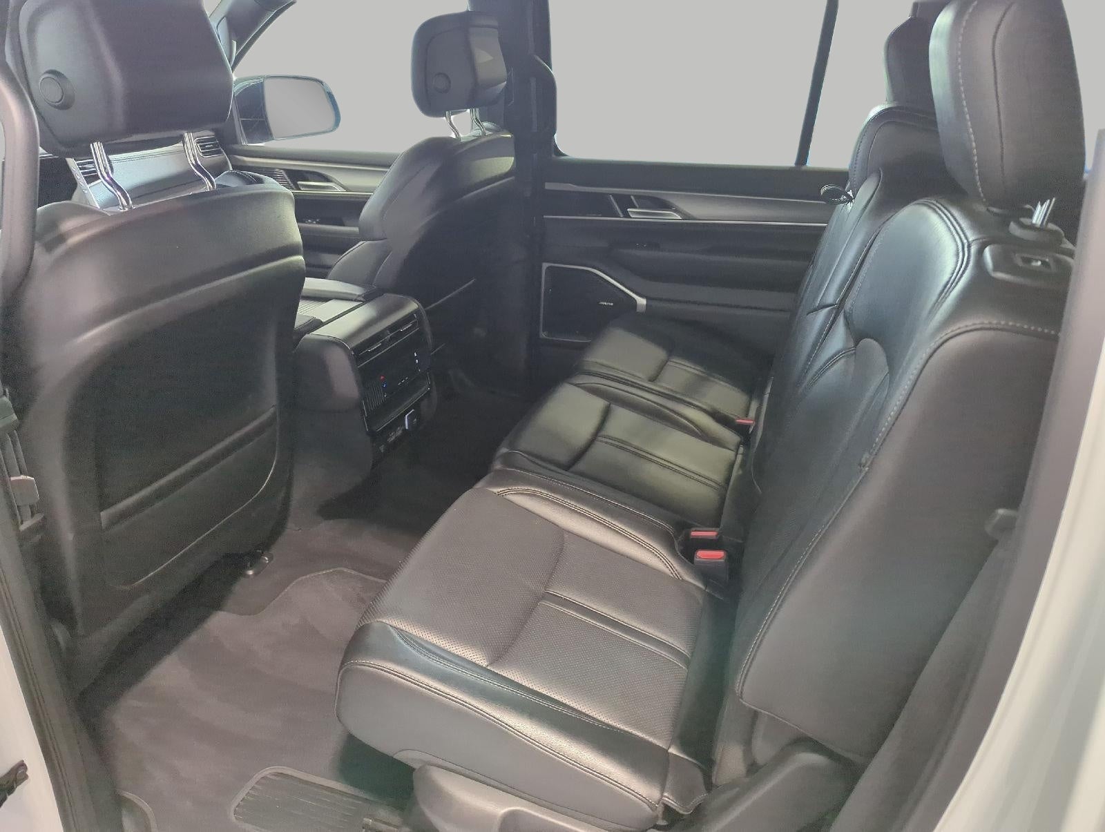 2025 Jeep Wagoneer Carbide 4x4