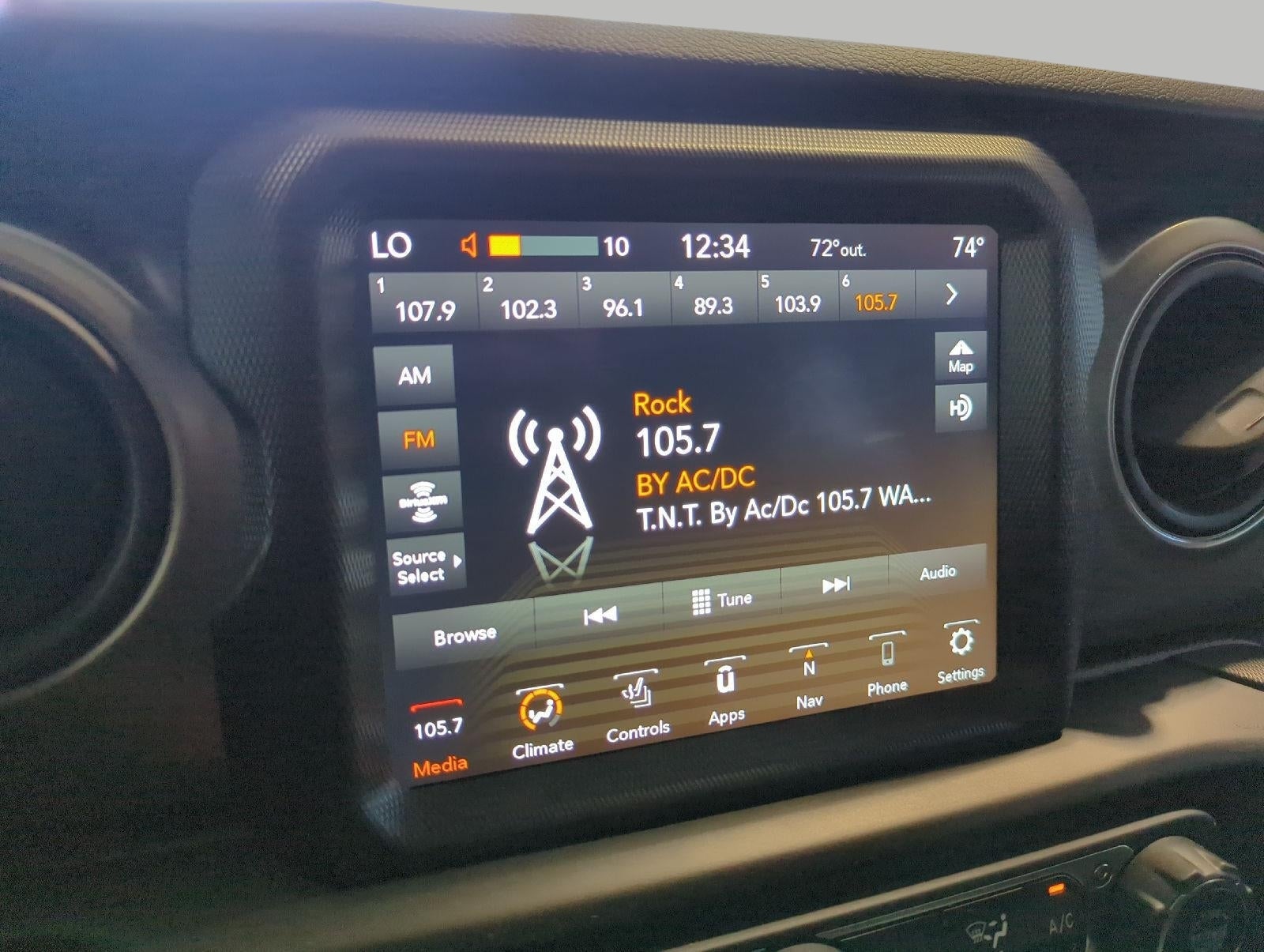 2021 Jeep Gladiator Willys 4x4