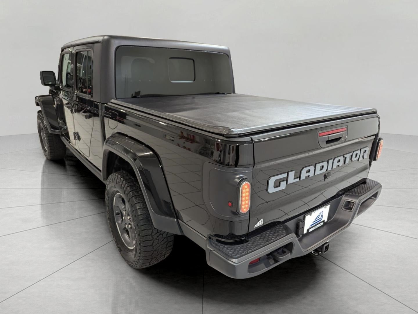 2023 Jeep Gladiator Overland 4x4