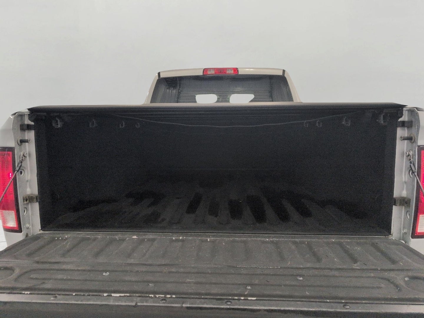 2017 RAM 1500 Express Quad Cab 4x4 6'4' Box