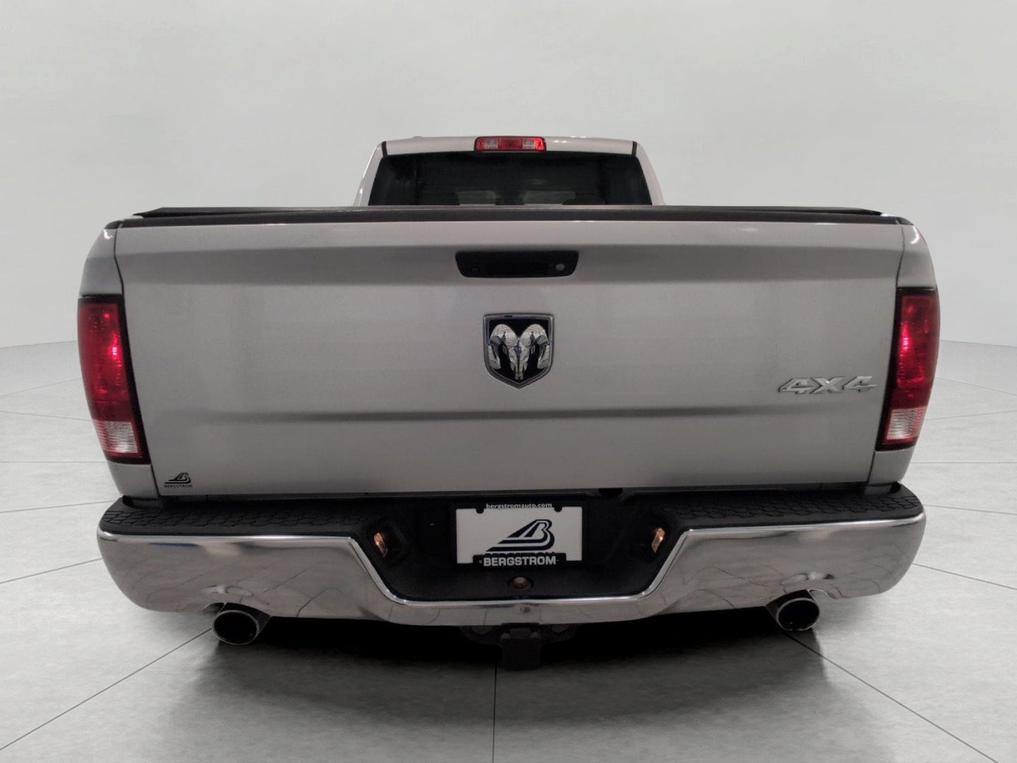 2017 RAM 1500 Express Quad Cab 4x4 6'4' Box