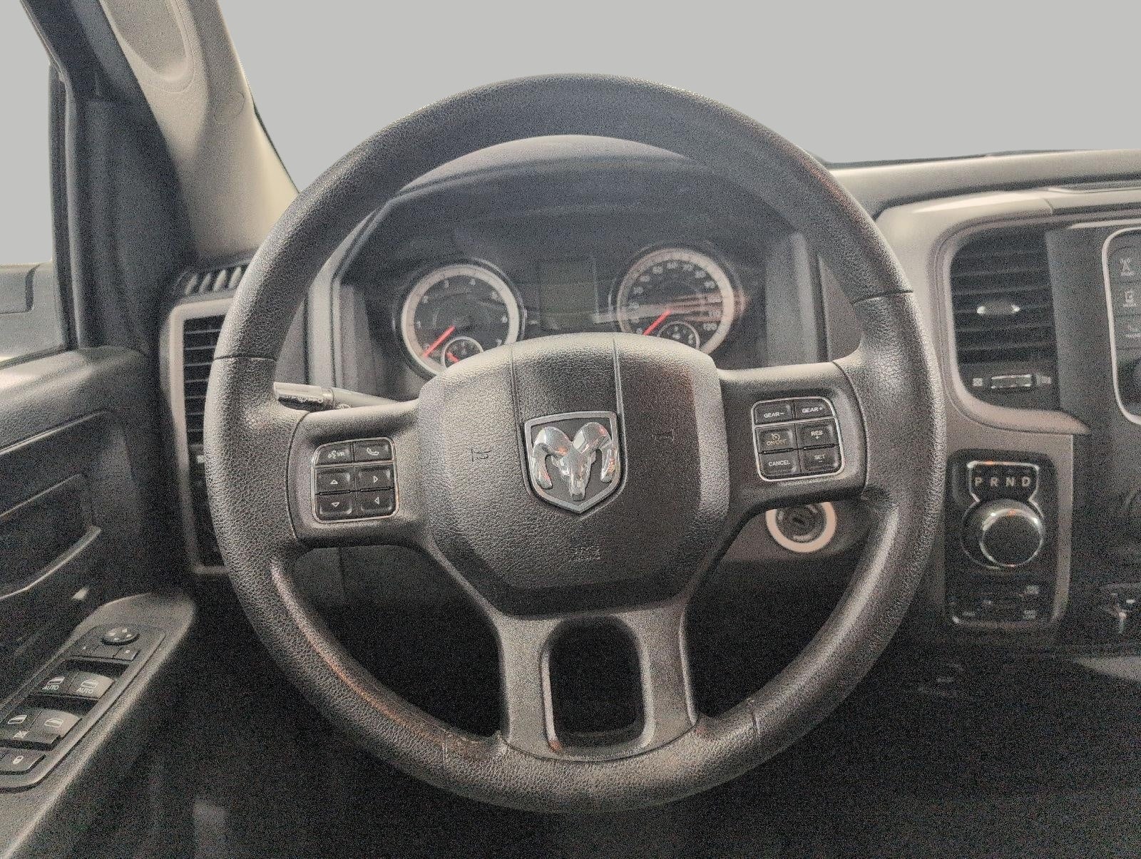 2017 RAM 1500 Express Quad Cab 4x4 6'4' Box