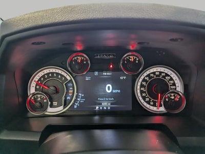 2017 RAM 1500 Big Horn Crew Cab 4x4 5'7' Box