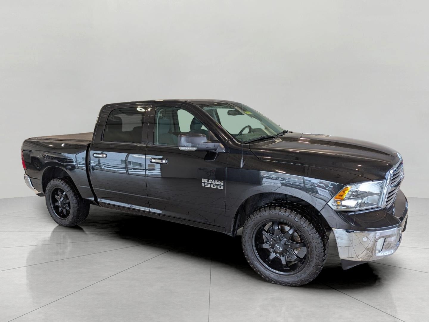 2017 RAM 1500 Big Horn Crew Cab 4x4 5'7' Box
