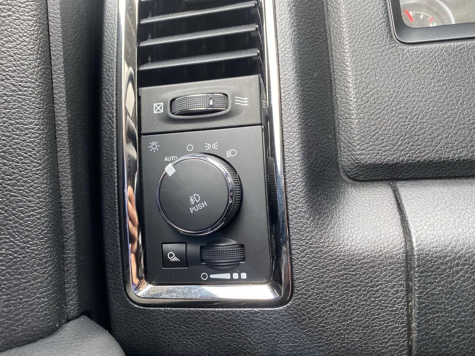 2018 RAM 1500 Sport 4x4 Crew Cab 5'7 Box
