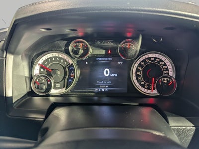 2017 RAM 1500 Laramie Crew Cab 4x4 5'7' Box