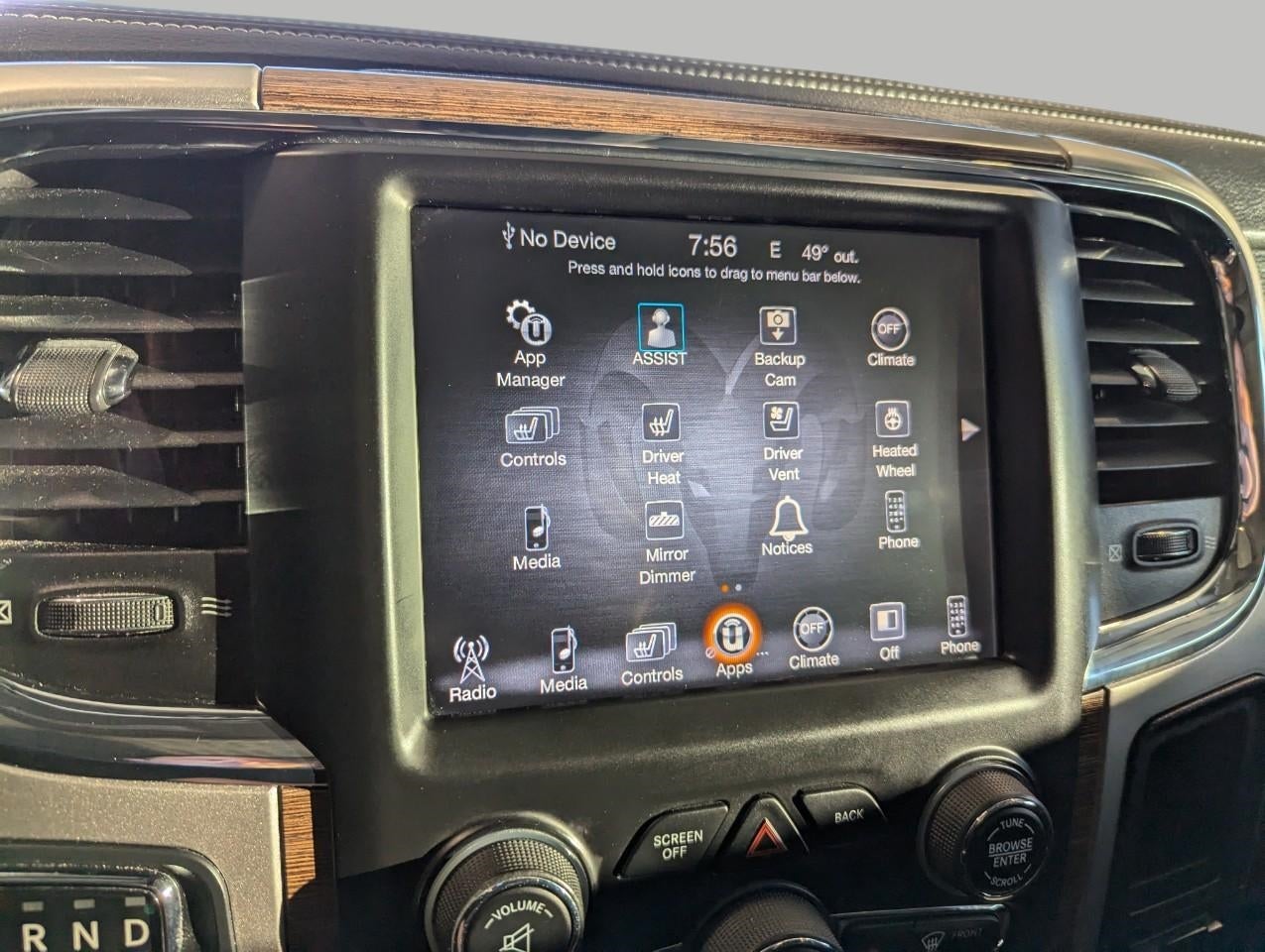 2017 RAM 1500 Laramie Crew Cab 4x4 5'7' Box