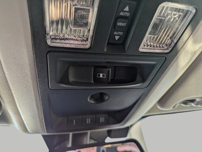 2017 RAM 1500 Laramie Crew Cab 4x4 5'7' Box