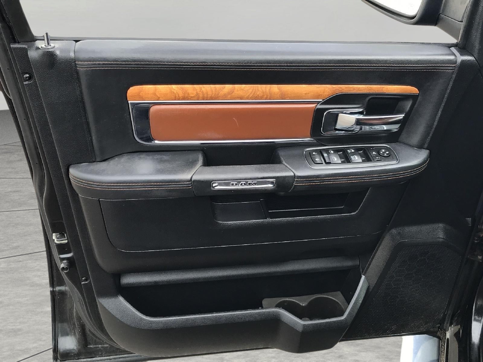 2015 RAM 1500 4WD Crew Cab 140.5 Laramie Longhorn