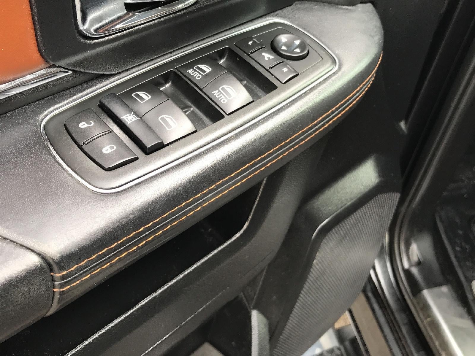 2015 RAM 1500 4WD Crew Cab 140.5 Laramie Longhorn