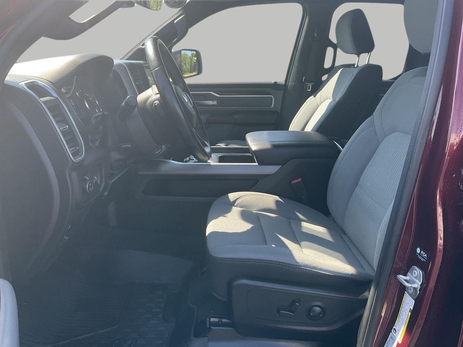 2023 RAM 1500 Big Horn 4x4 Quad Cab 6'4 Box