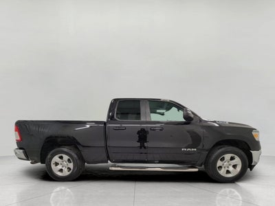 2022 RAM 1500 Big Horn 4x4 Quad Cab 6'4 Box