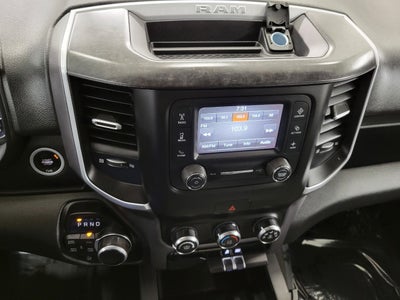 2022 RAM 1500 Big Horn 4x4 Quad Cab 6'4 Box