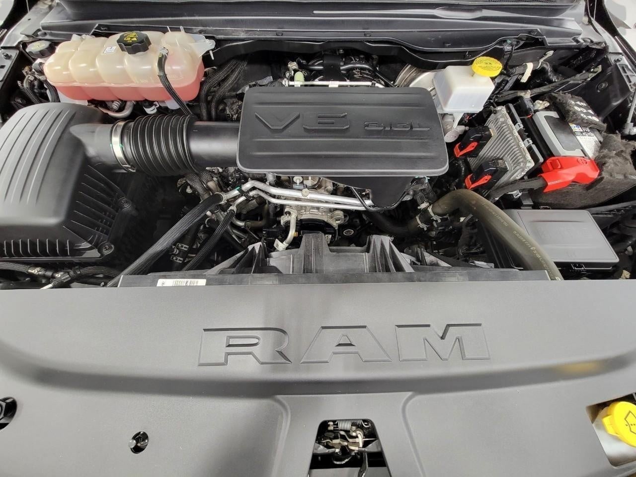 2022 RAM 1500 Big Horn 4x4 Quad Cab 6'4 Box