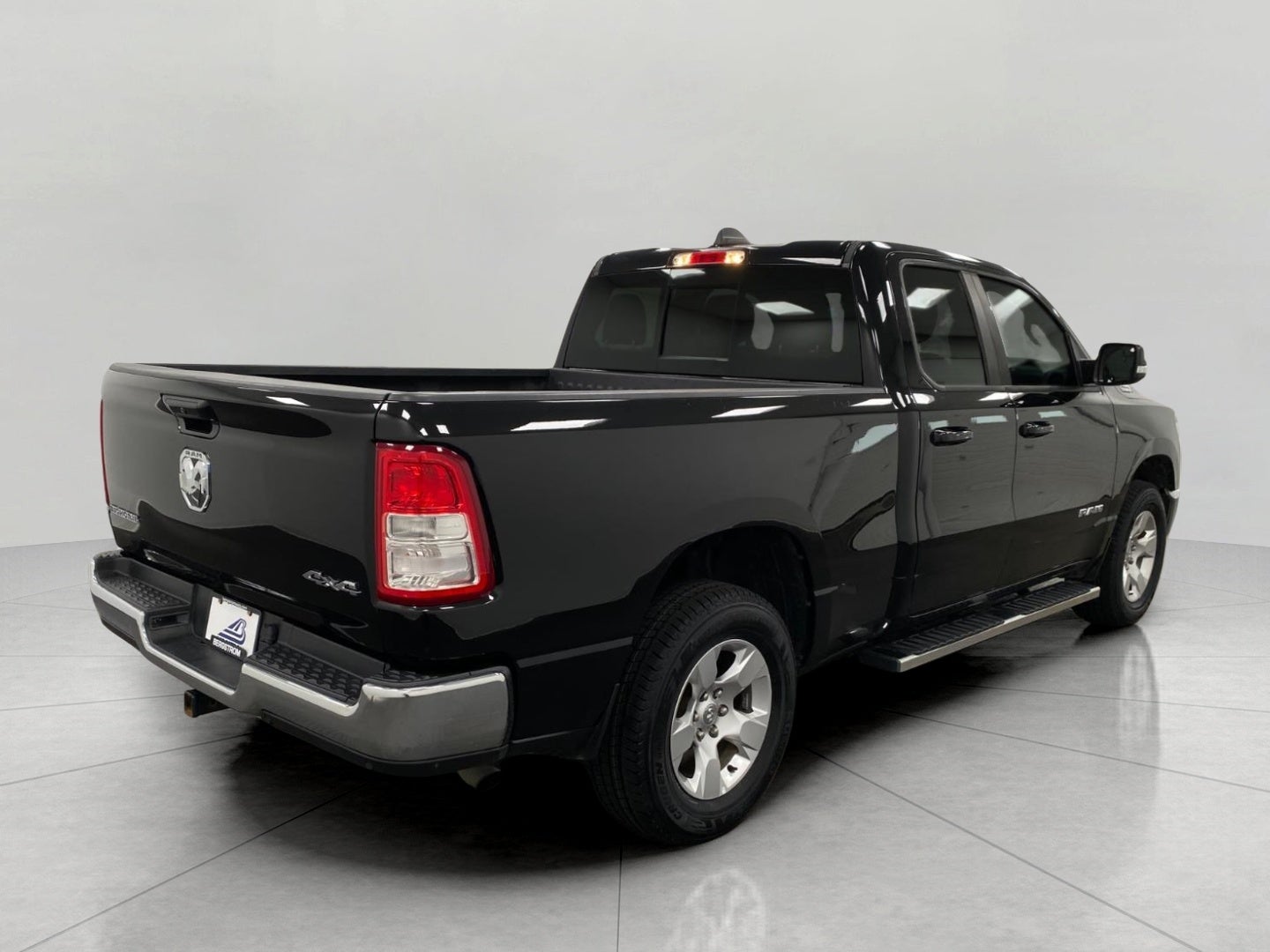 2021 RAM 1500 Big Horn Quad Cab 4x4 6'4' Box