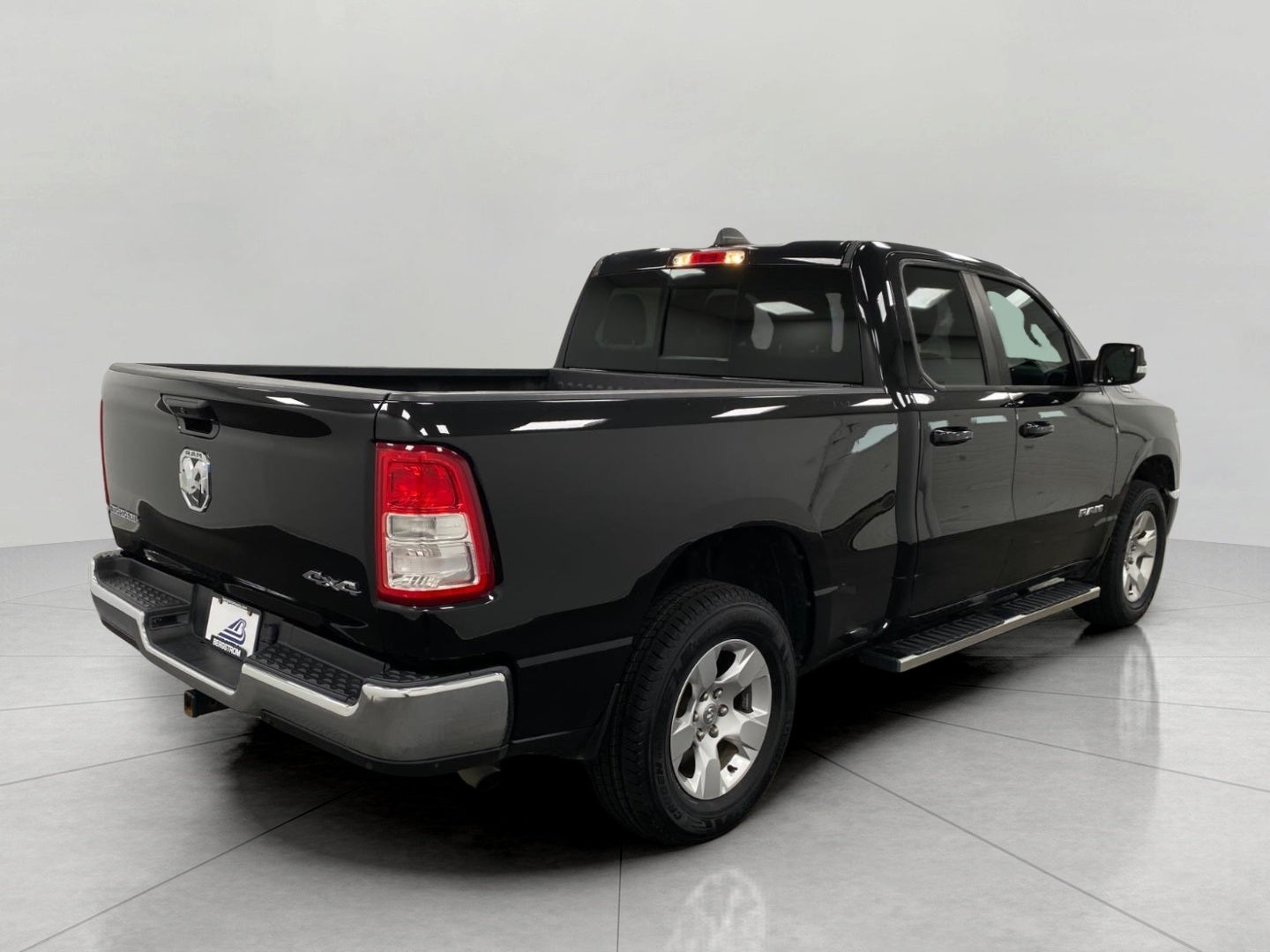 2021 RAM 1500 Big Horn Quad Cab 4x4 6'4' Box