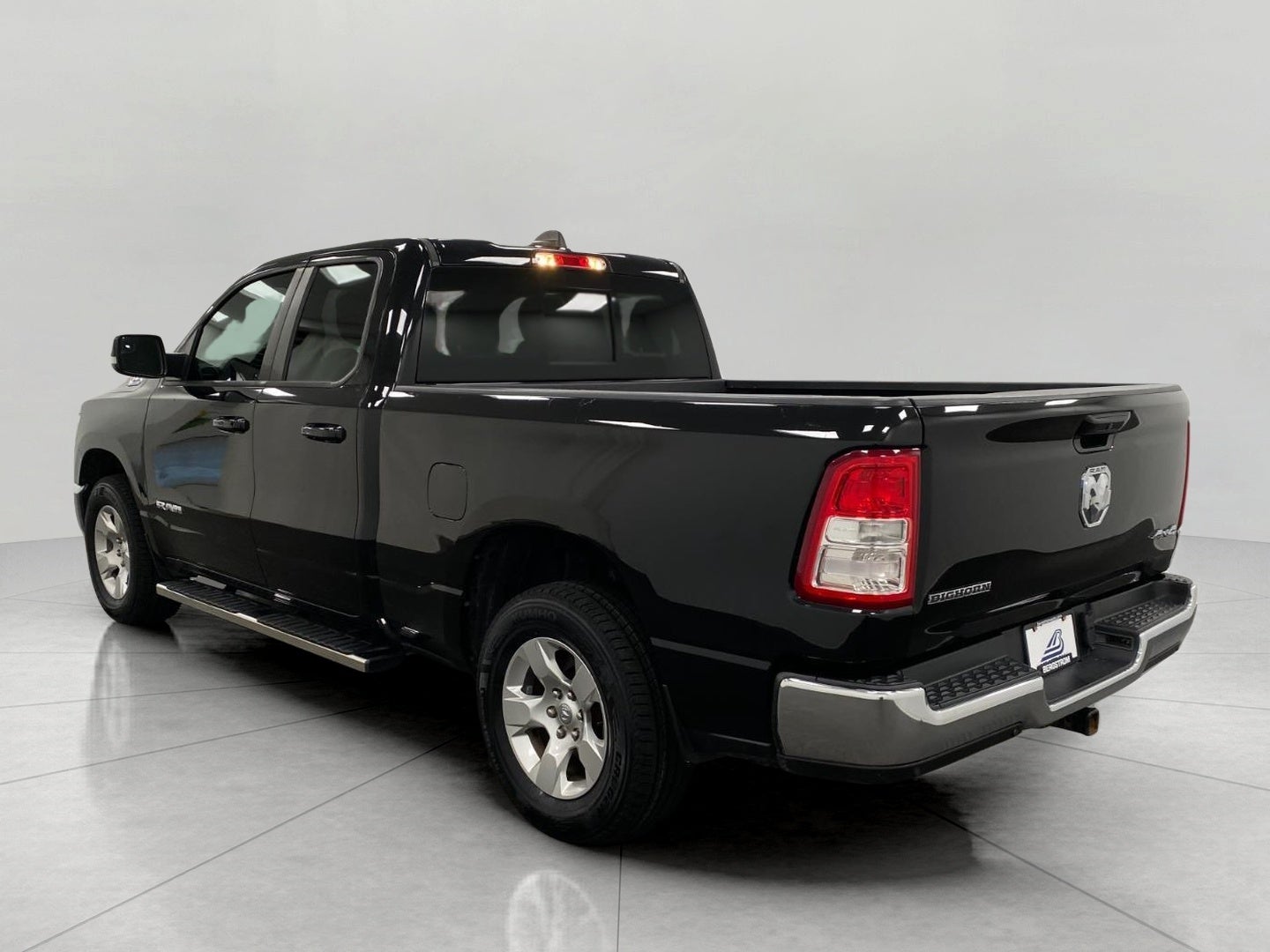 2021 RAM 1500 Big Horn Quad Cab 4x4 6'4' Box
