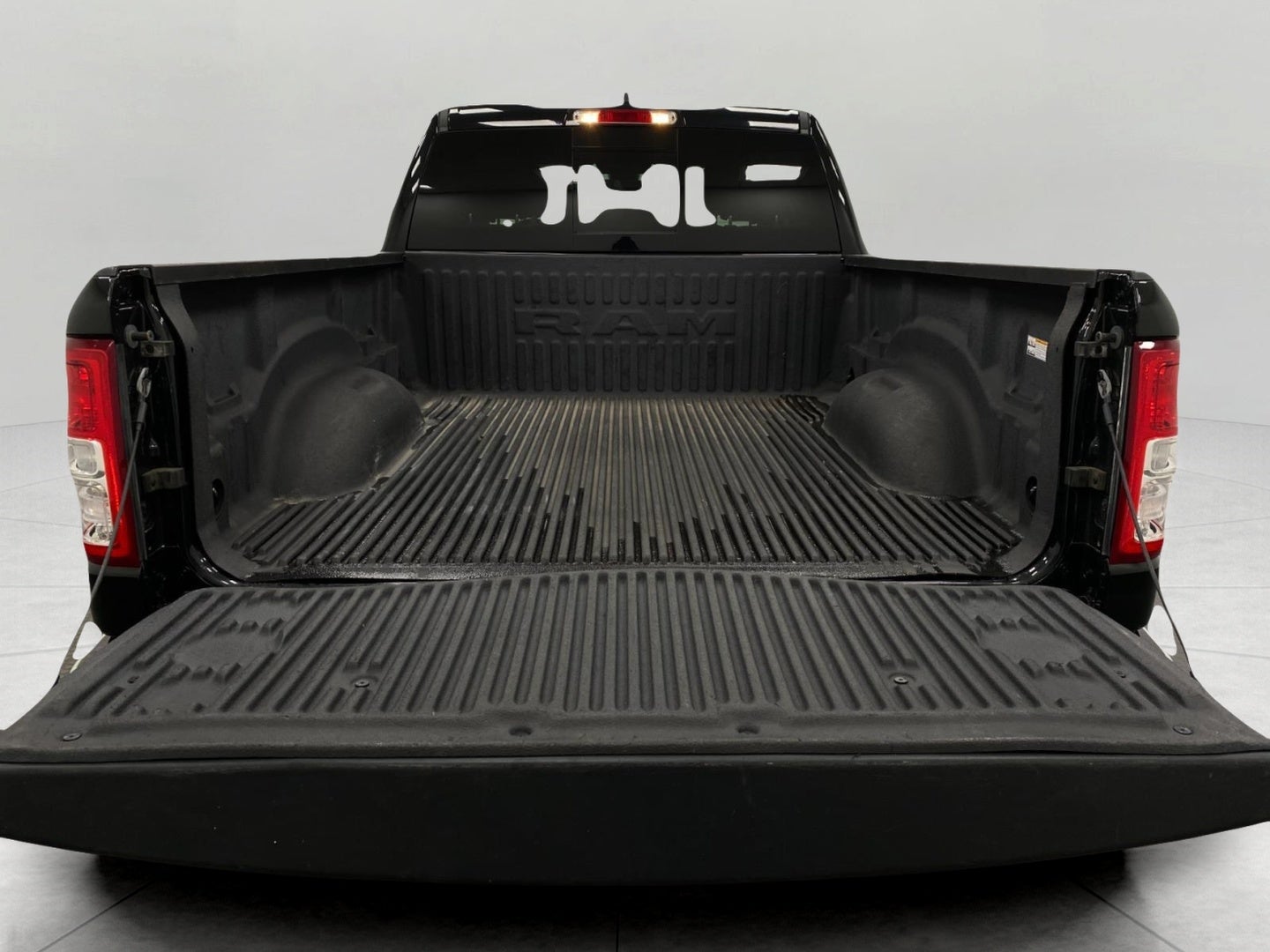 2021 RAM 1500 Big Horn Quad Cab 4x4 6'4' Box