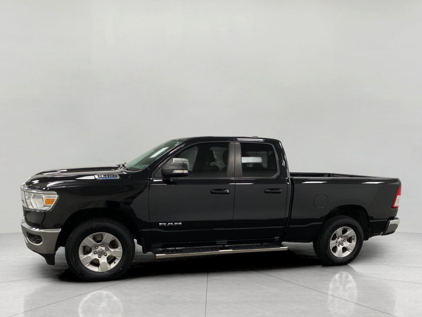2021 RAM 1500 Big Horn Quad Cab 4x4 6'4' Box