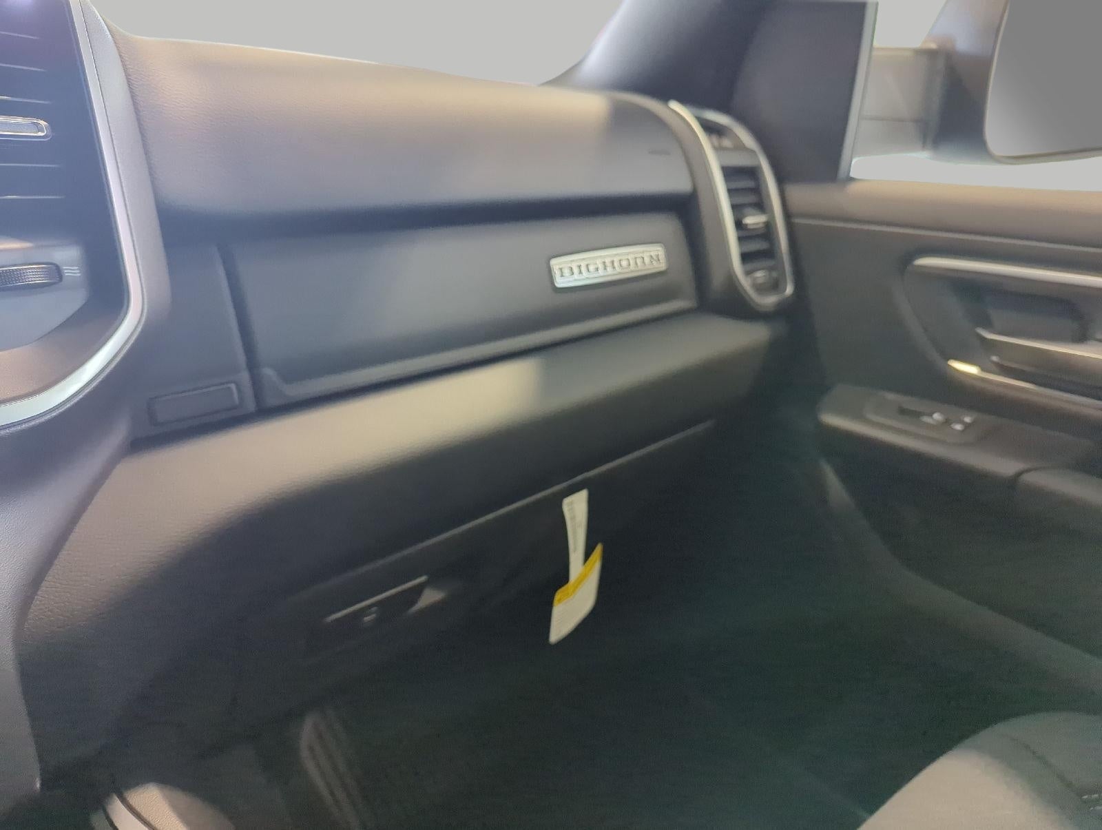 2027 RAM 1500 RAM 1500 BIG HORN CREW CAB 4X4 5'7' BOX