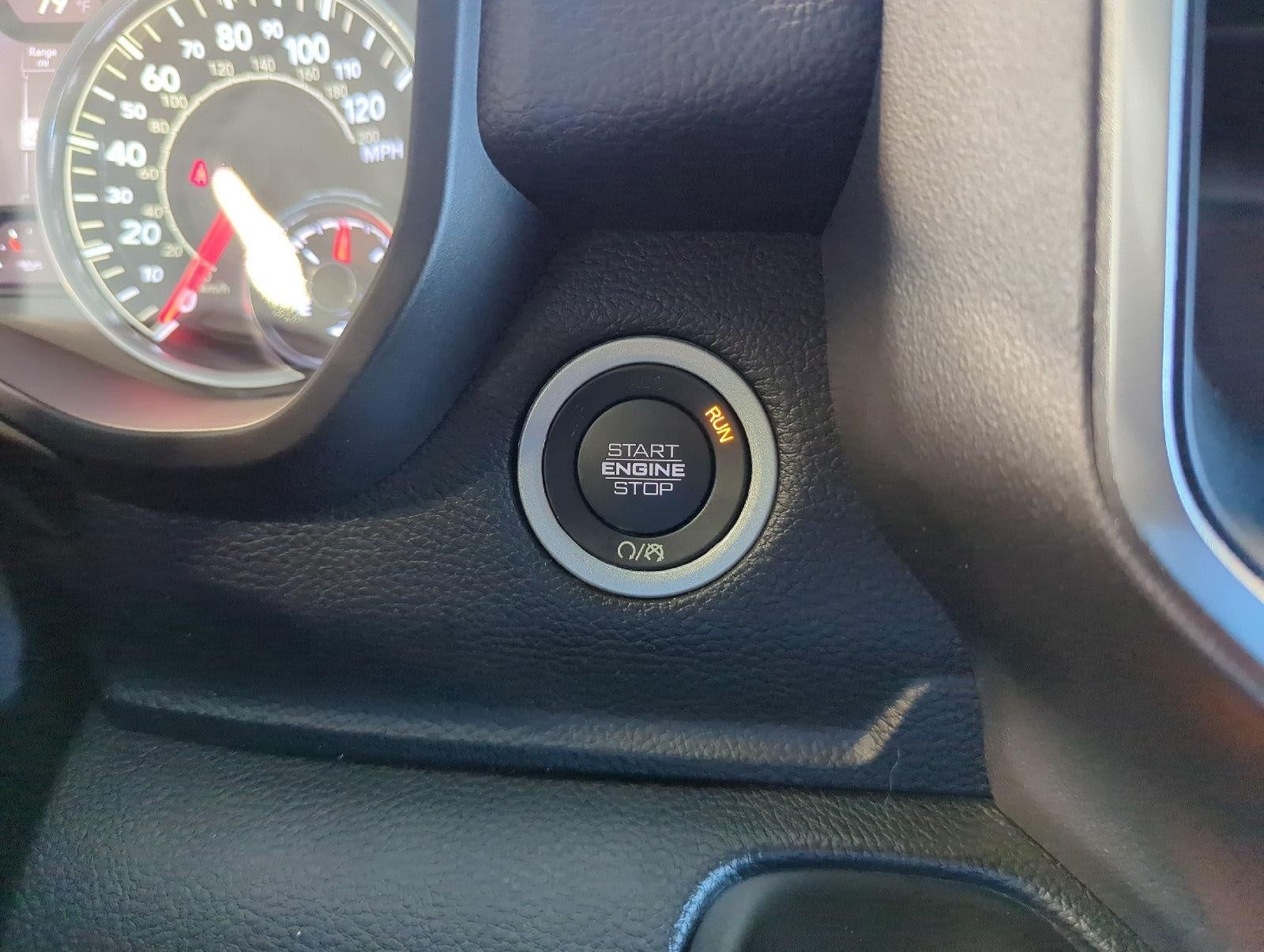 2023 RAM 1500 Big Horn Crew Cab 4x4 5'7' Box
