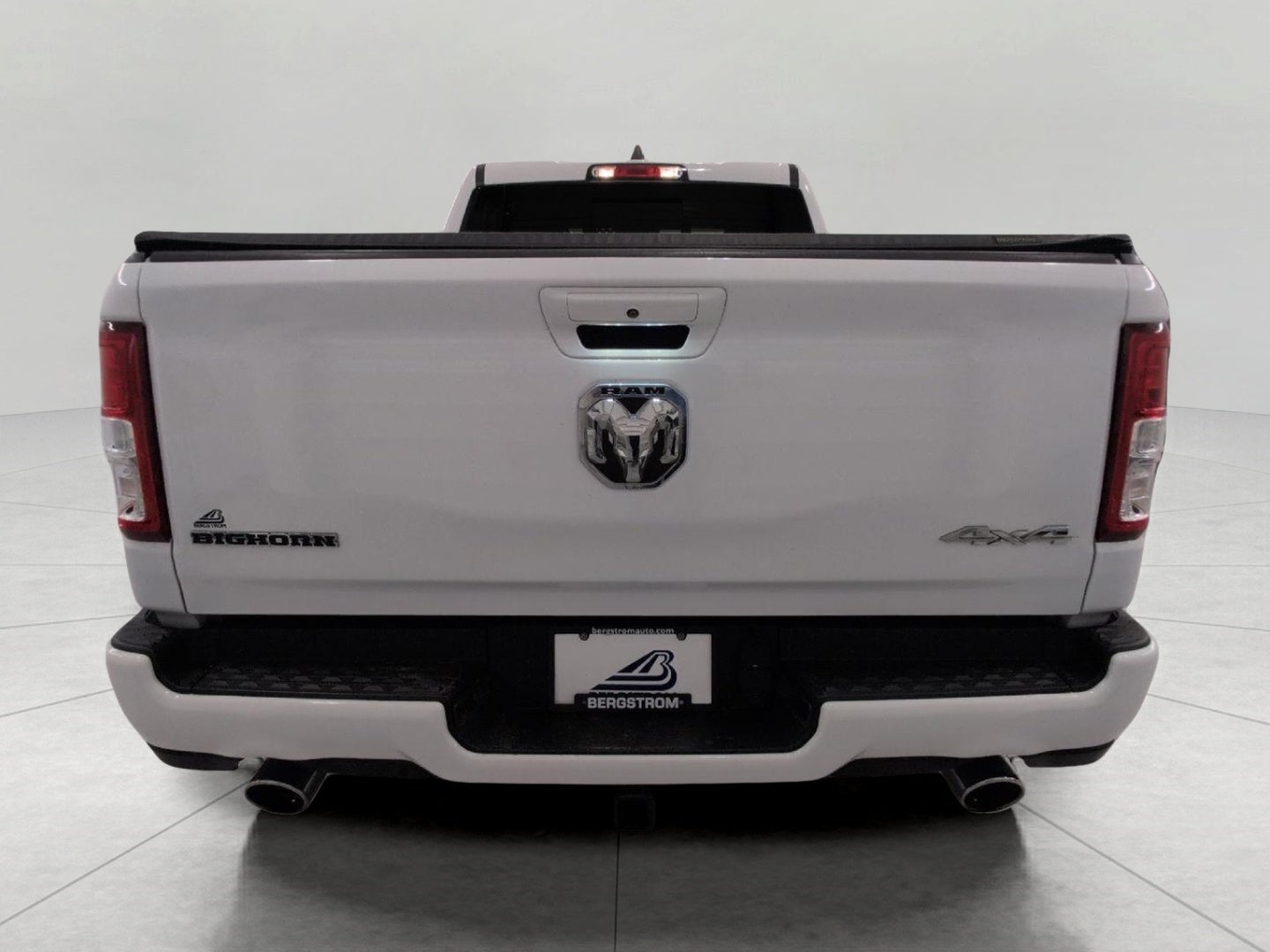 2023 RAM 1500 Big Horn 4x4 Quad Cab 6'4 Box