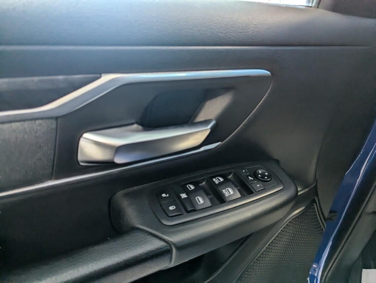 2019 RAM 1500 Big Horn/Lone Star Crew Cab 4x4 5'7' Box