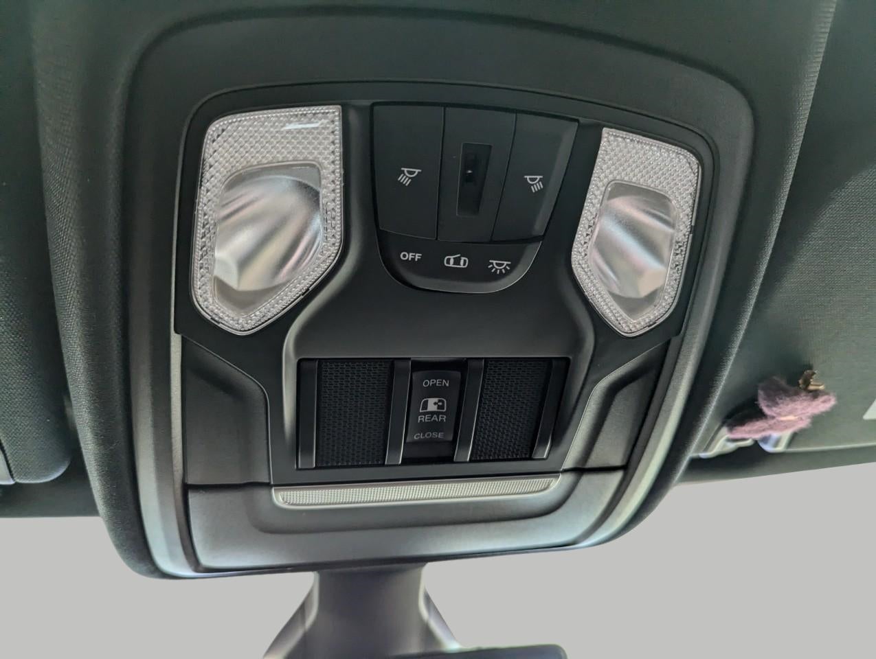 2020 RAM 1500 Big Horn Crew Cab 4x4 5'7' Box