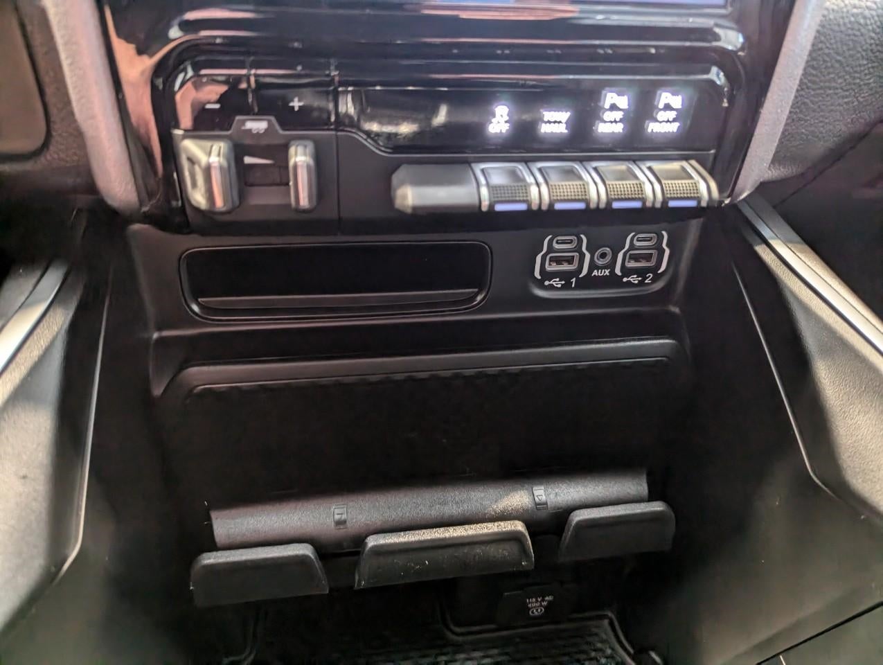 2024 RAM 1500 Big Horn Crew Cab 4x4 5'7' Box
