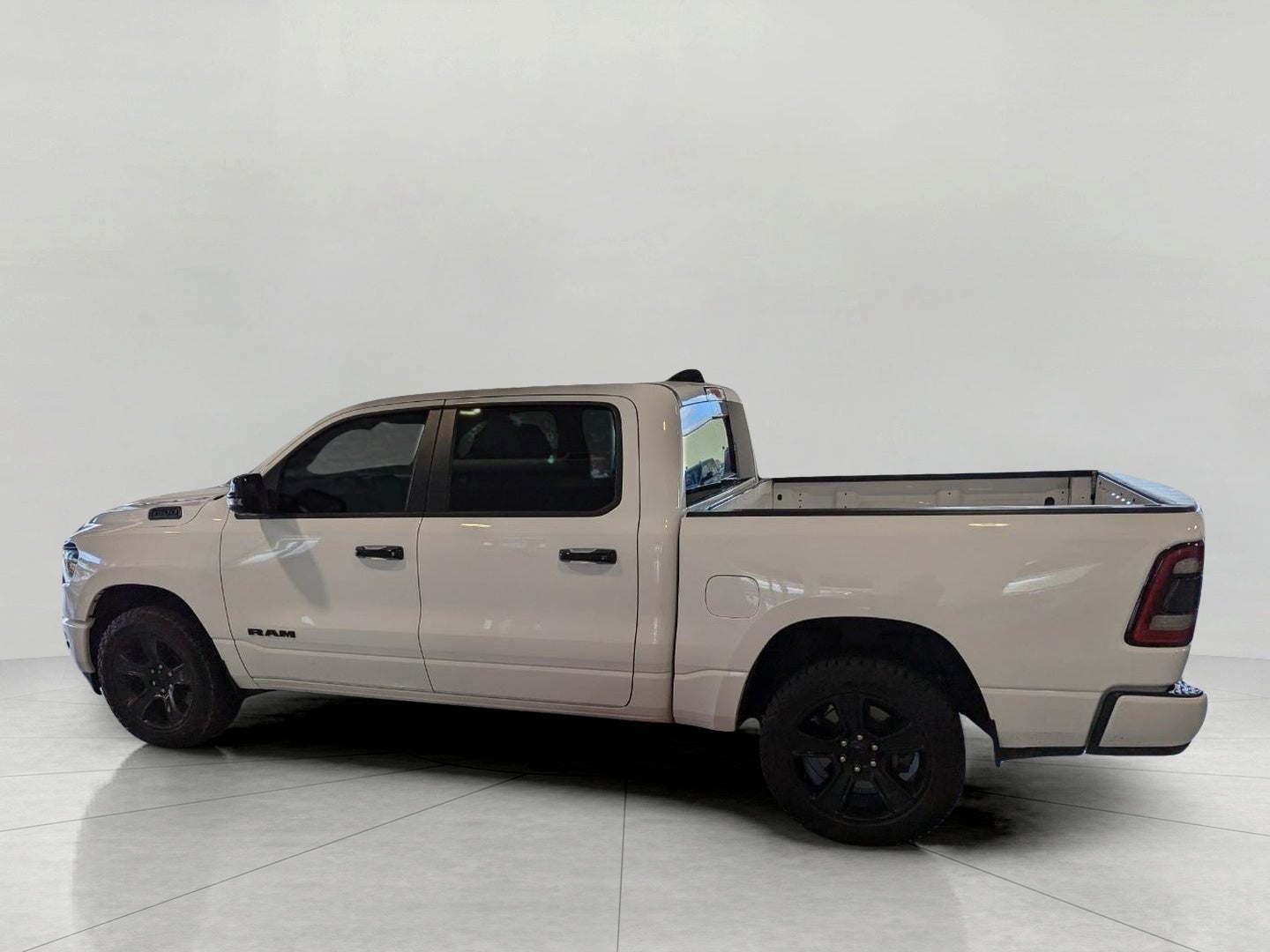 2024 RAM 1500 Big Horn Crew Cab 4x4 5'7' Box