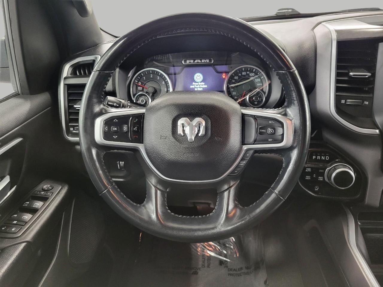 2022 RAM 1500 Big Horn Crew Cab 4x4 5'7' Box