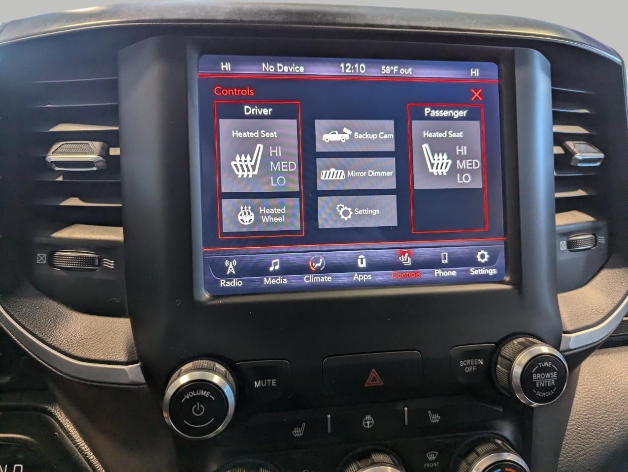 2020 RAM 1500 Big Horn Crew Cab 4x4 5'7' Box