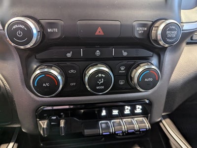 2020 RAM 1500 Big Horn Crew Cab 4x4 5'7' Box