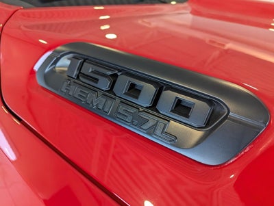 2020 RAM 1500 Big Horn Crew Cab 4x4 5'7' Box