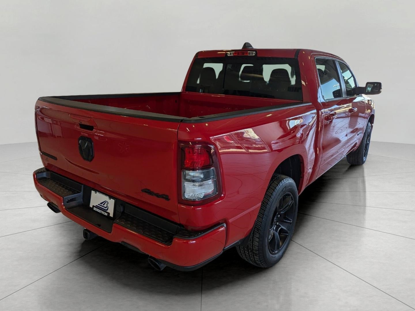 2020 RAM 1500 Big Horn Crew Cab 4x4 5'7' Box