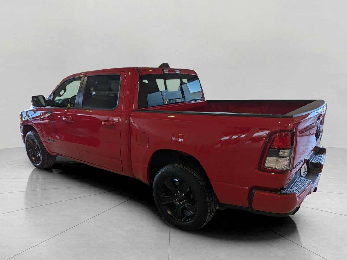 2020 RAM 1500 Big Horn Crew Cab 4x4 5'7' Box
