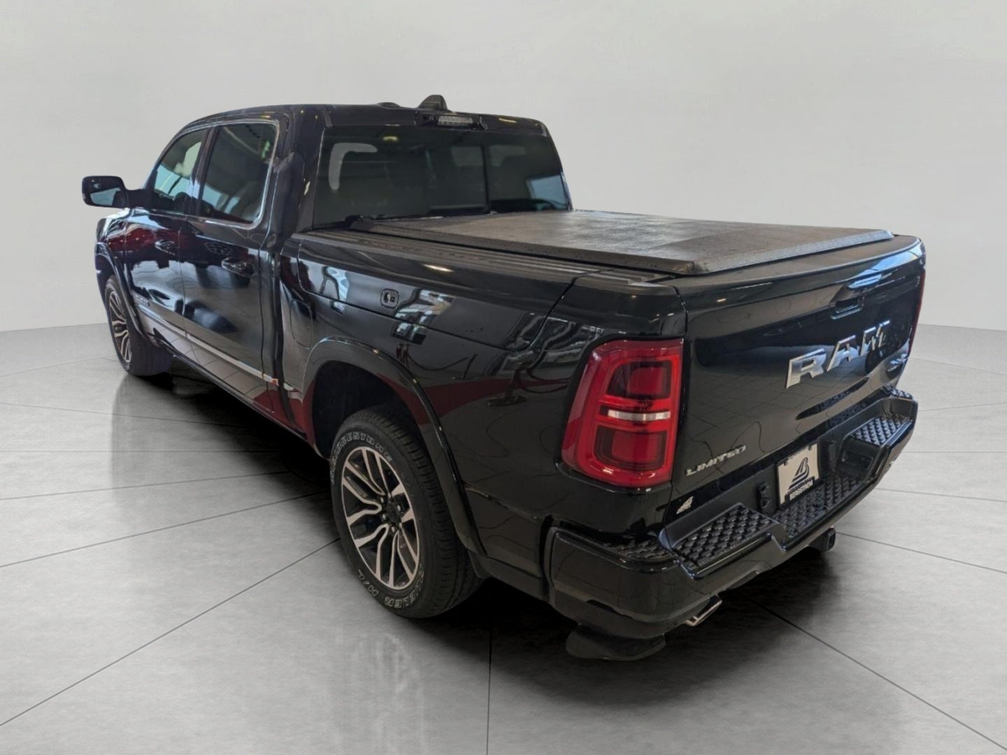 2026 RAM Ram 1500 RAM 1500 LIMITED CREW CAB 4X4 5'7' BOX