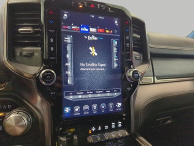 2021 RAM 1500 Limited Crew Cab 4x4 5'7' Box