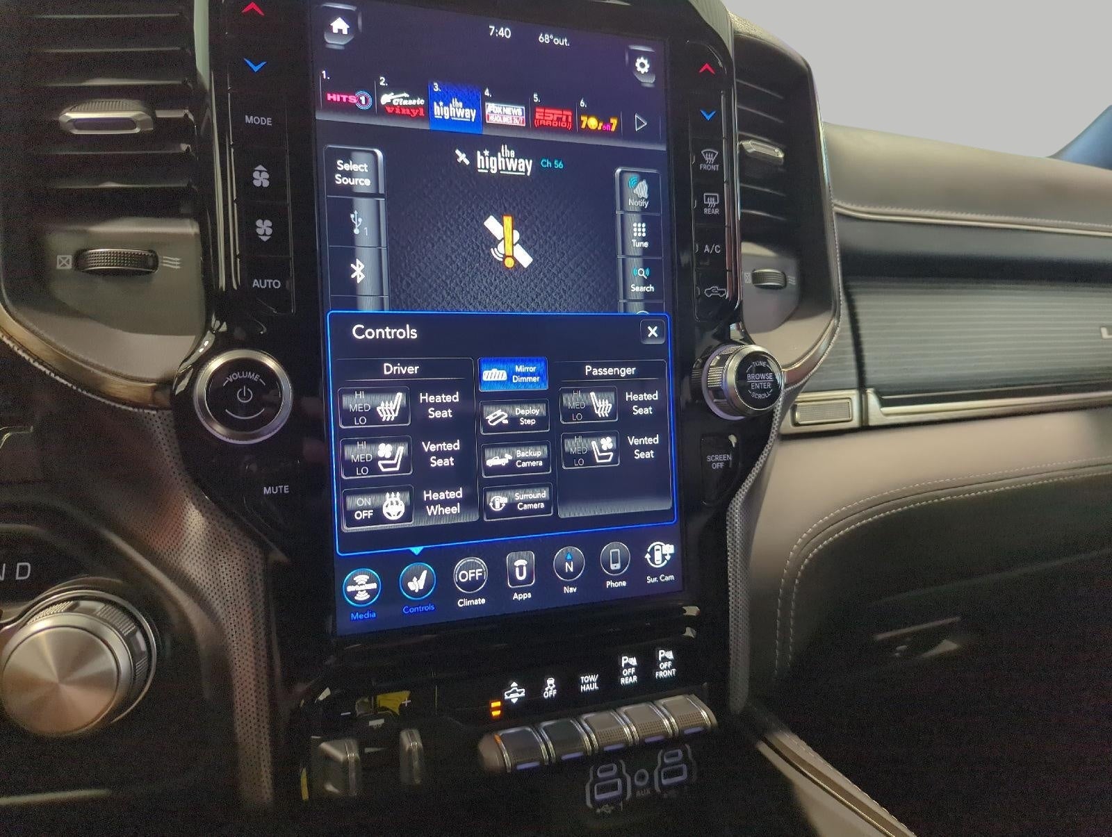 2021 RAM 1500 Limited Crew Cab 4x4 5'7' Box