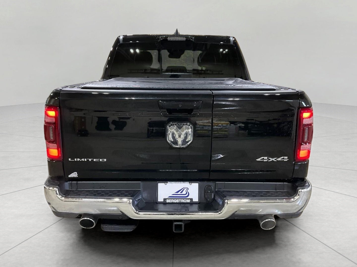 2024 RAM 1500 Limited Crew Cab 4x4 5'7' Box