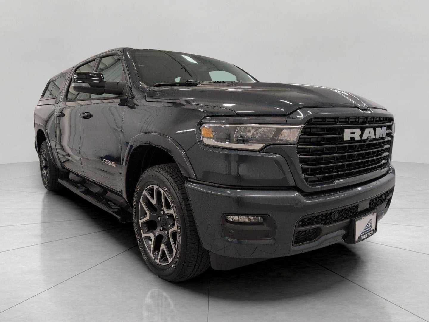 2026 RAM 1500 Laramie Crew Cab 4x4 5'7' Box