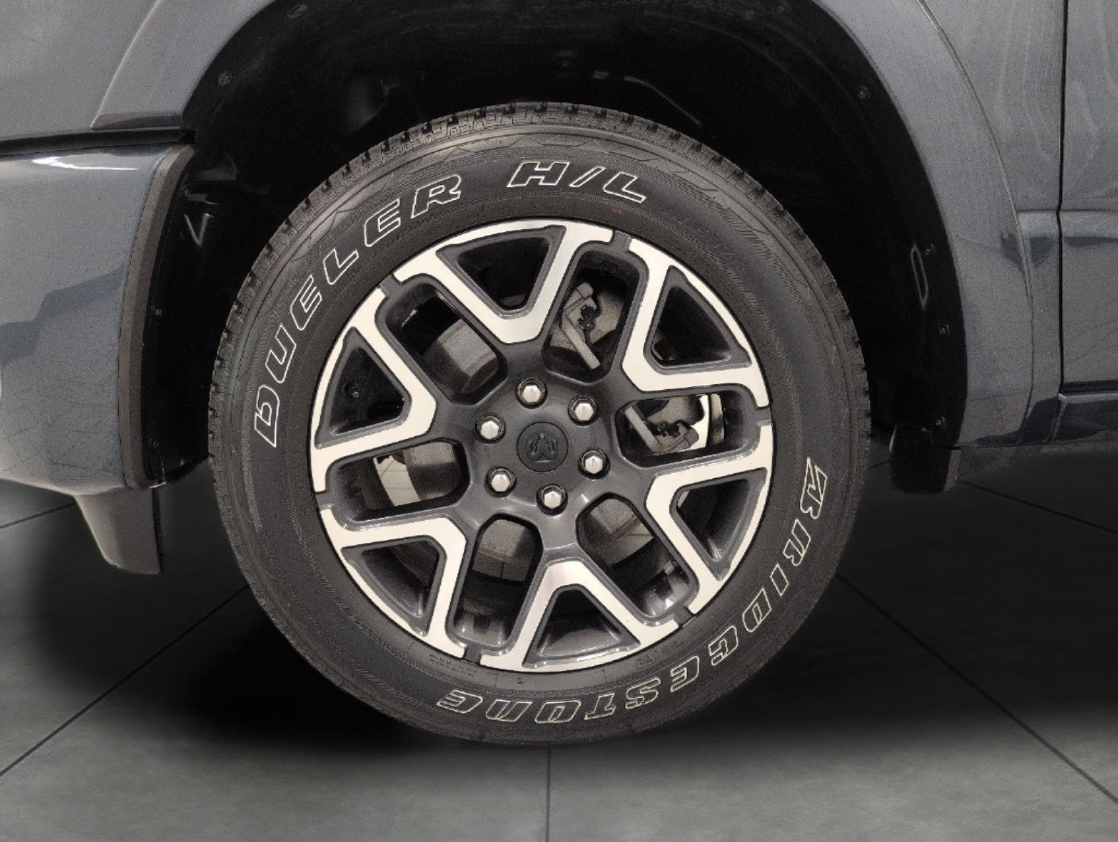 2026 RAM 1500 Laramie Crew Cab 4x4 5'7' Box