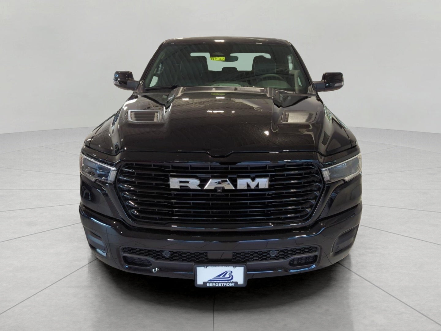2027 RAM 1500 RAM 1500 LARAMIE CREW CAB 4X4 5'7' BOX