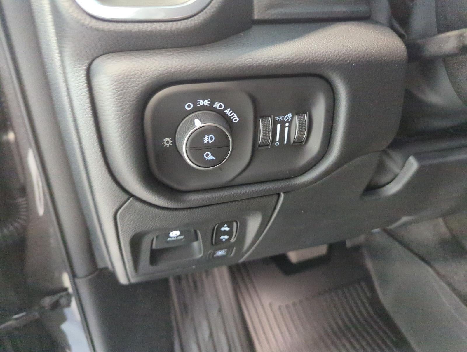 2027 RAM 1500 RAM 1500 LARAMIE CREW CAB 4X4 5'7' BOX