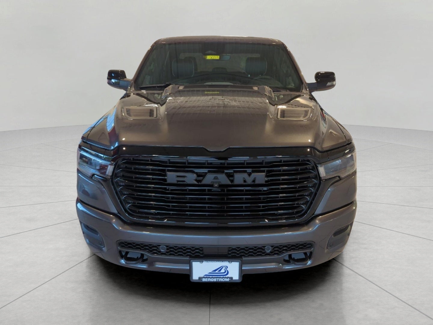2027 RAM 1500 RAM 1500 LARAMIE CREW CAB 4X4 5'7' BOX