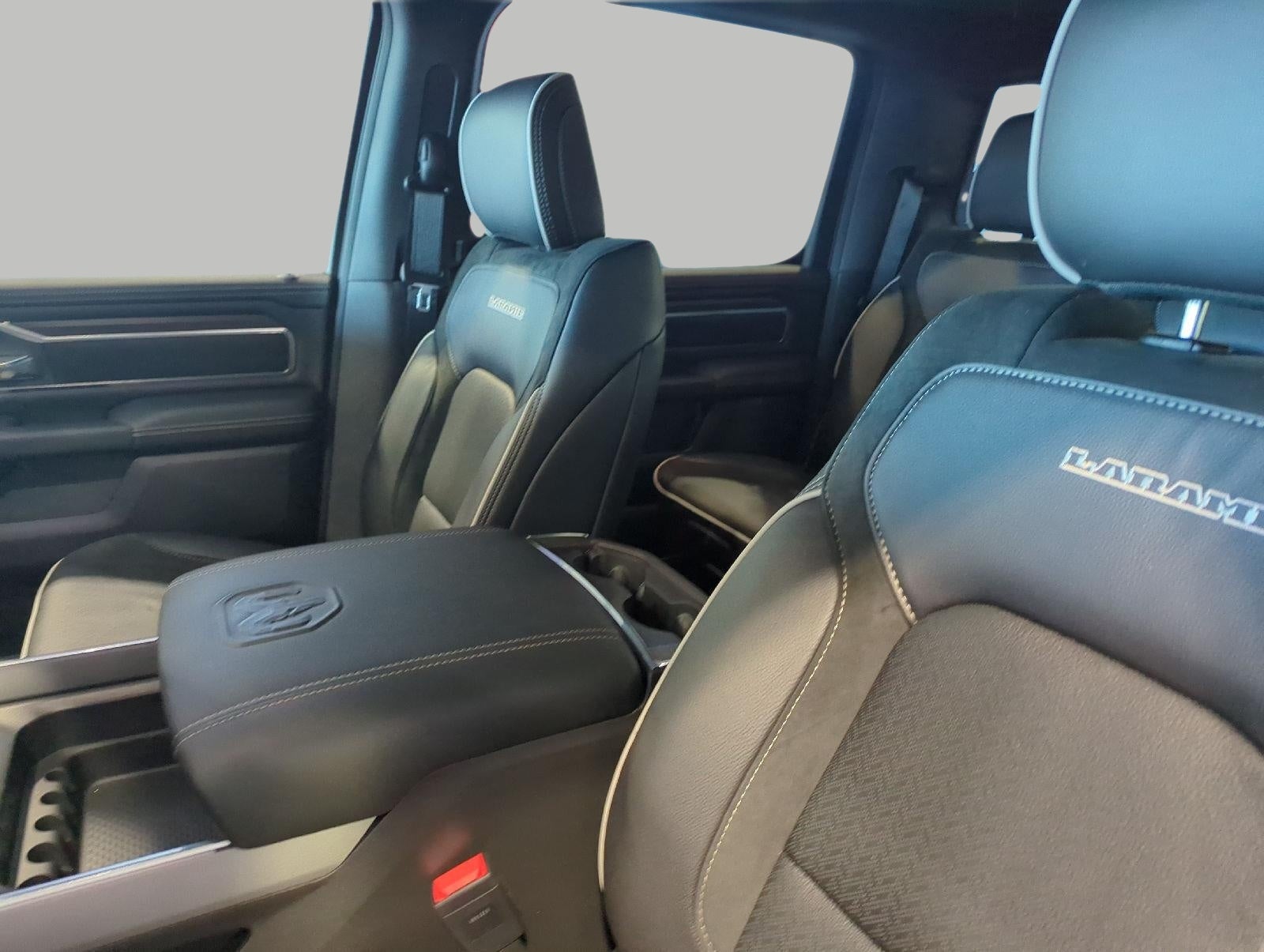 2027 RAM 1500 RAM 1500 LARAMIE CREW CAB 4X4 5'7' BOX