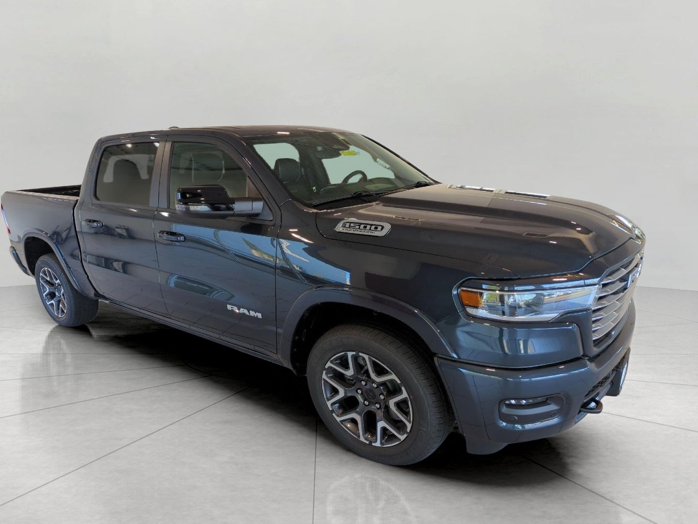 2027 RAM Ram 1500 RAM 1500 LARAMIE CREW CAB 4X4 5'7' BOX