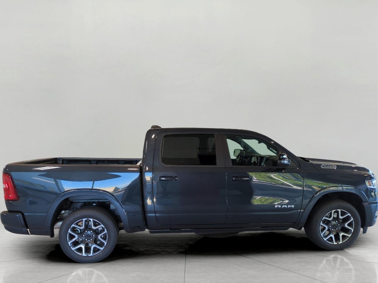 2027 RAM Ram 1500 RAM 1500 LARAMIE CREW CAB 4X4 5'7' BOX